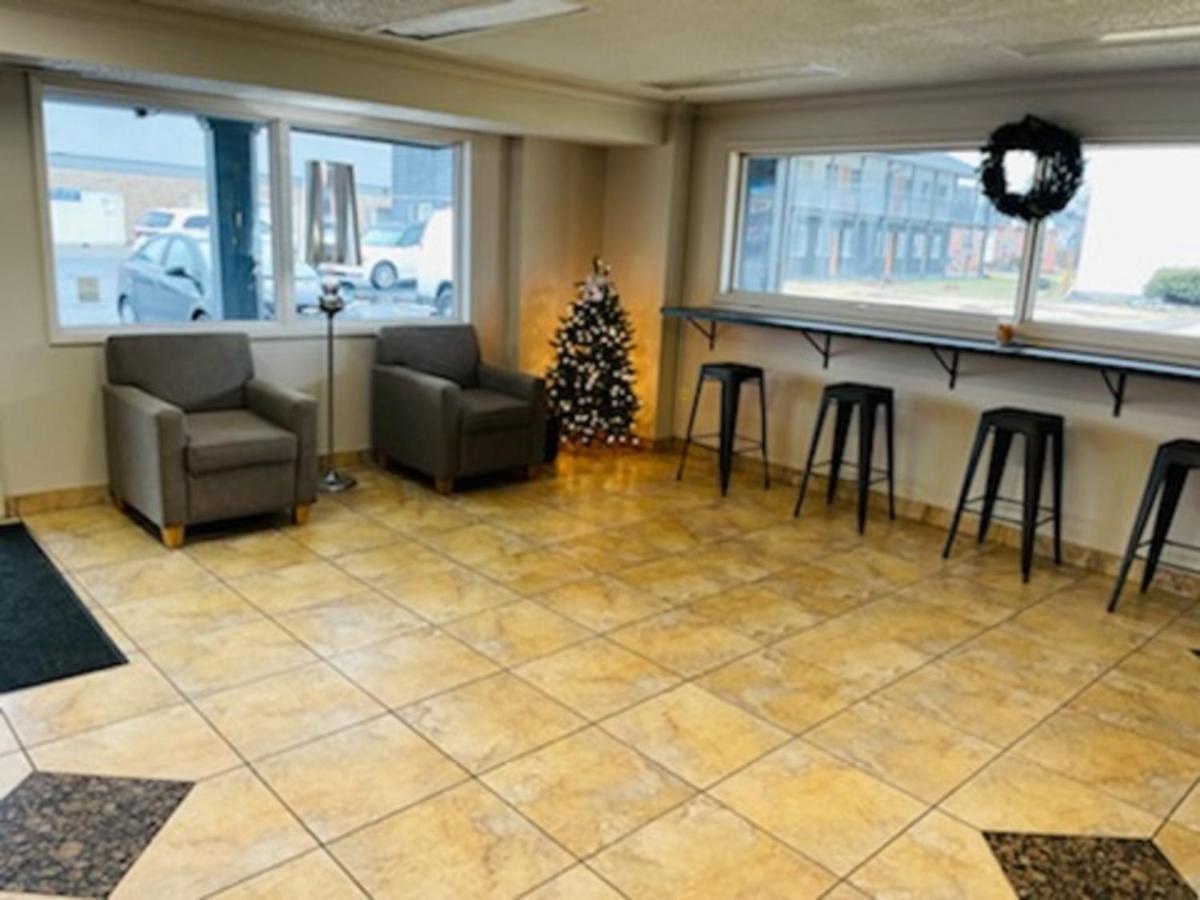 Days Inn And Suites By Wyndham Port Huron Dış mekan fotoğraf